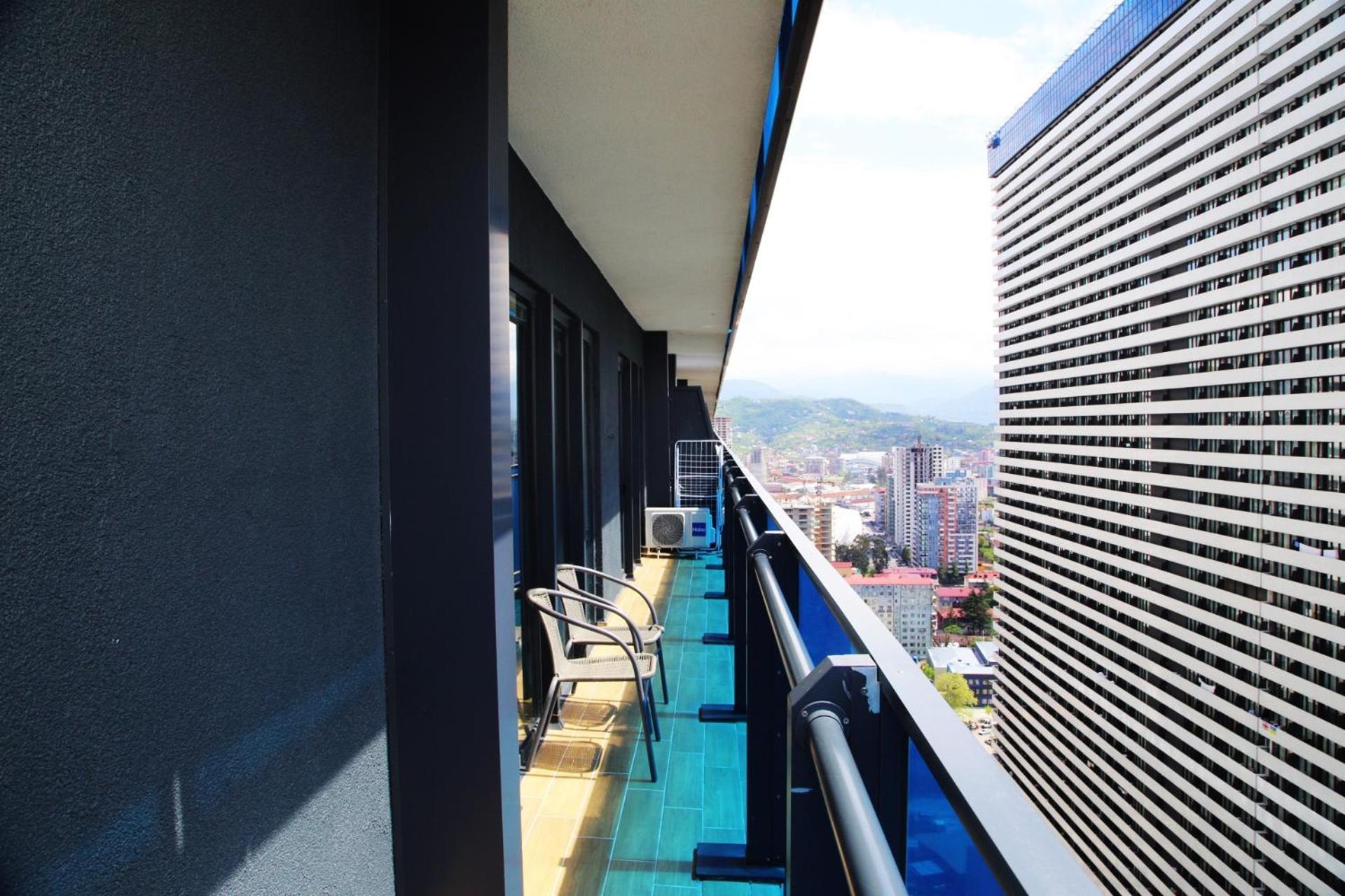 View & More Aparthotel In Batumi Exterior photo